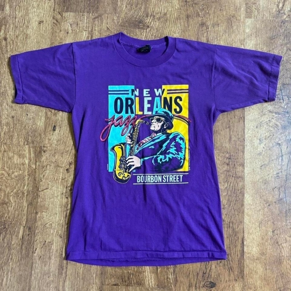 vintage? 80s style purple New Orleans Jazz Bourbon Street graphic t-shirt w flaw